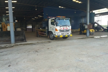 SỮA CHỮA TẤT CẢ CÁC LOẠI XE - ÔTÔ CẨU, XE CỨU HỘ